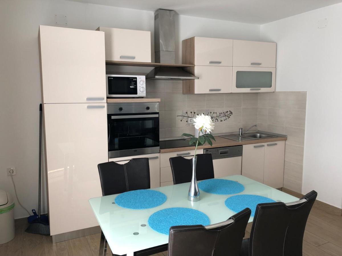 Apartmani I Sobe Ivancic1 Новий Винодольський Екстер'єр фото
