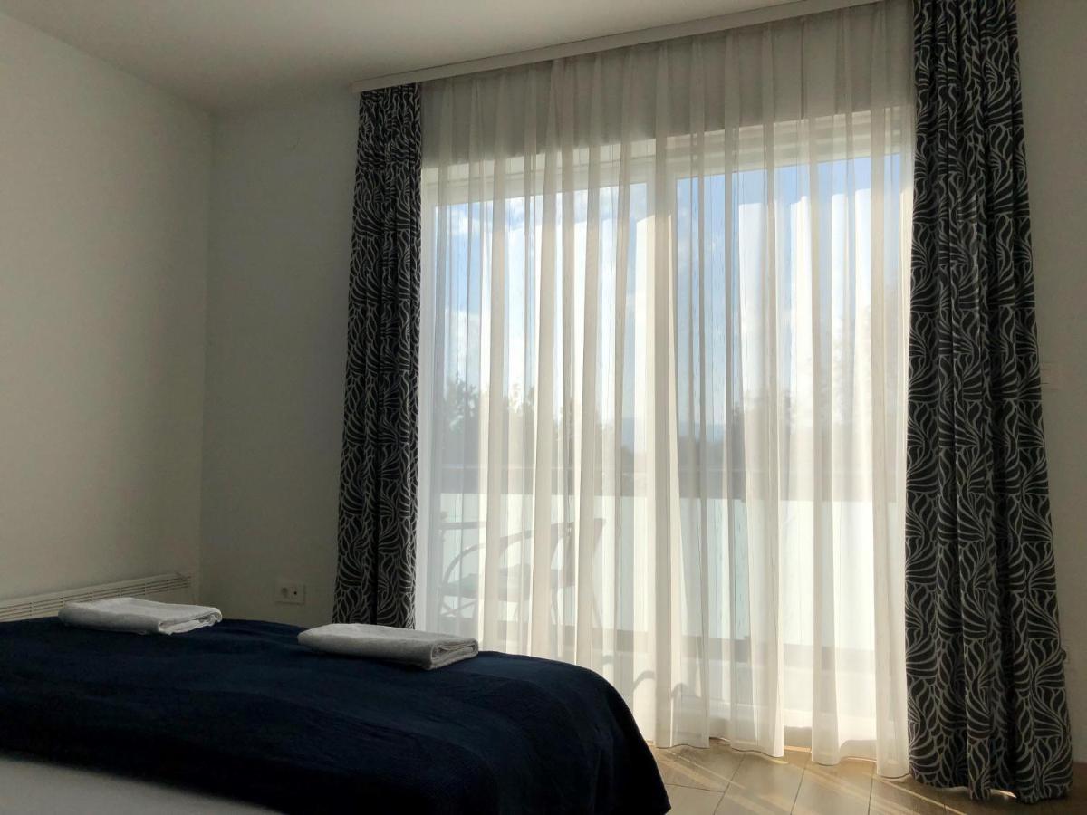 Apartmani I Sobe Ivancic1 Новий Винодольський Екстер'єр фото