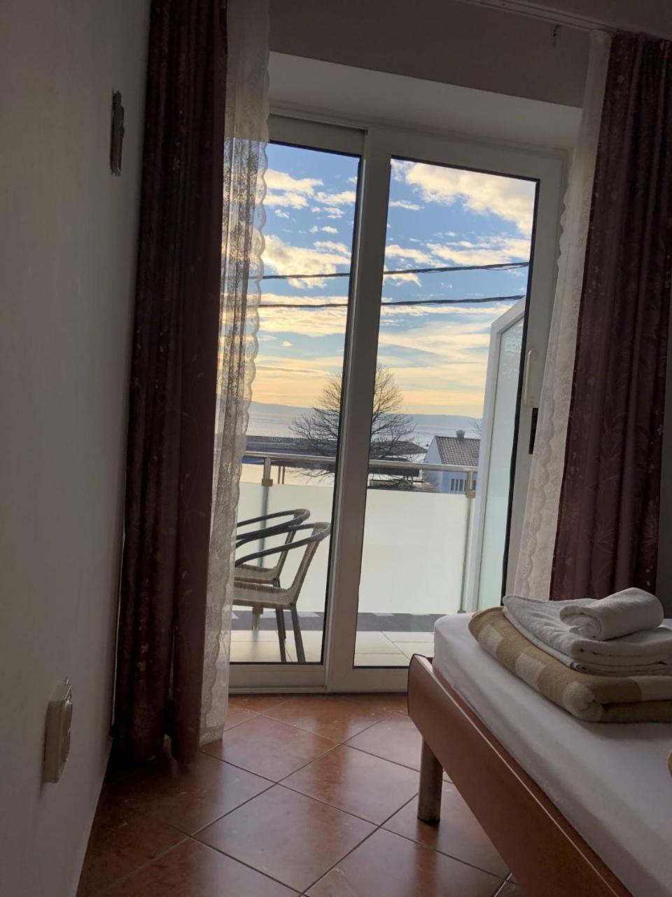 Apartmani I Sobe Ivancic1 Новий Винодольський Екстер'єр фото